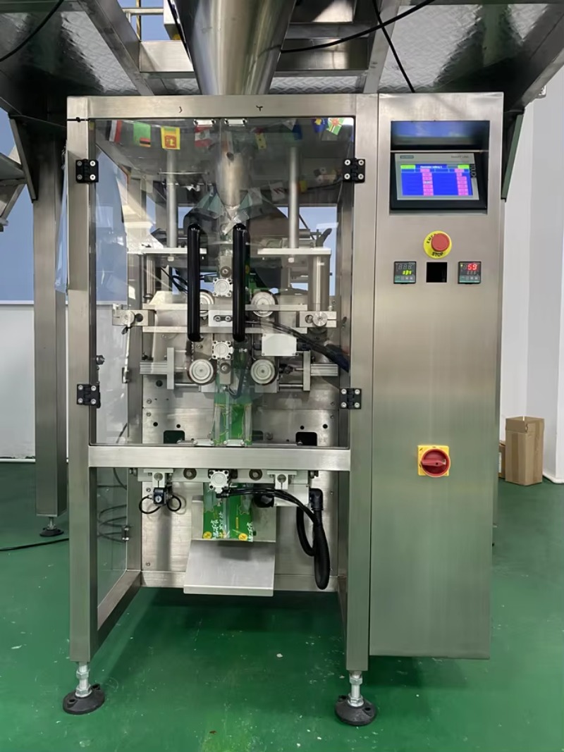 Vertical Packing Machine with  - Dry Food Snacks 评论和价格